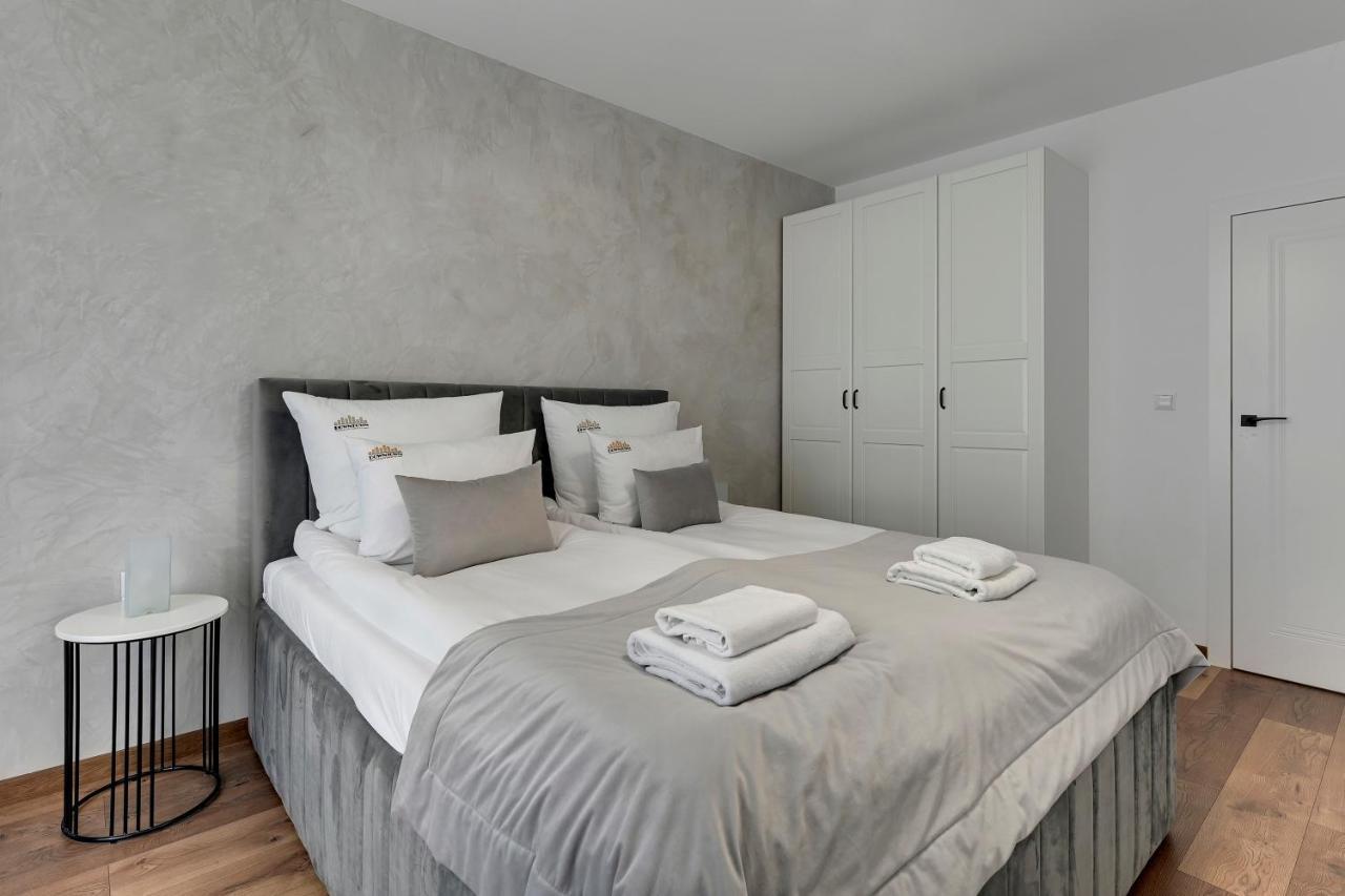 Bastion Walowa Center & Parking By Downtown Danzica